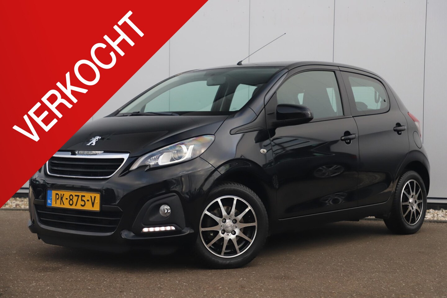 Peugeot 108 - 1.0 e-VTi Active Radio Bluetooth Airco Elektrische Ramen 14 inch LMV - AutoWereld.nl