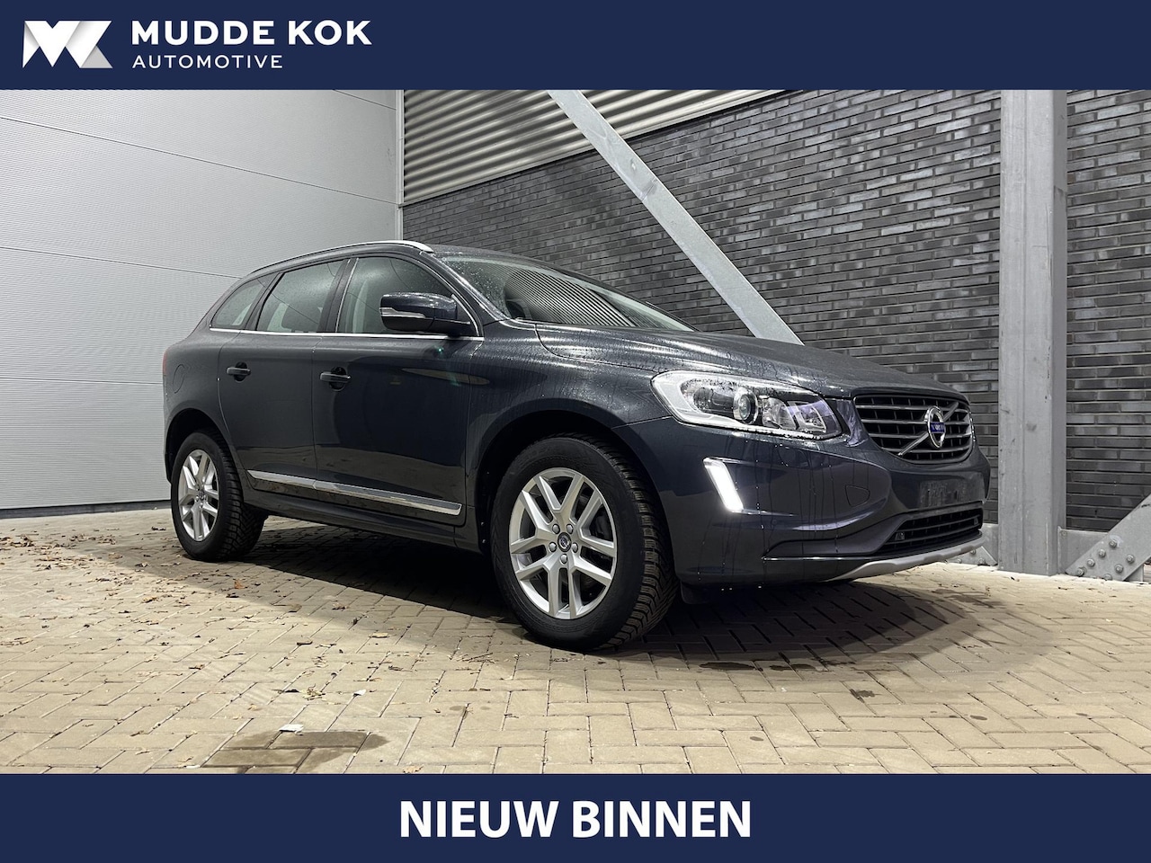 Volvo XC60 - D3 FWD Summum | Automaat | Leder | Xenon | Camera | Stoelverwarming | Trekhaak - AutoWereld.nl