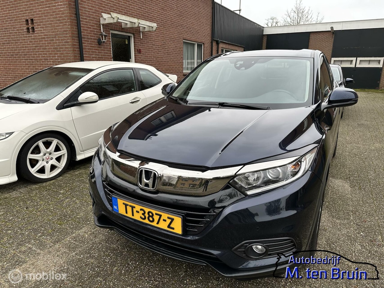 Honda HR-V - 1.5 i-VTEC Elegance CVT/AUT donkerblauw/Facelift model - AutoWereld.nl