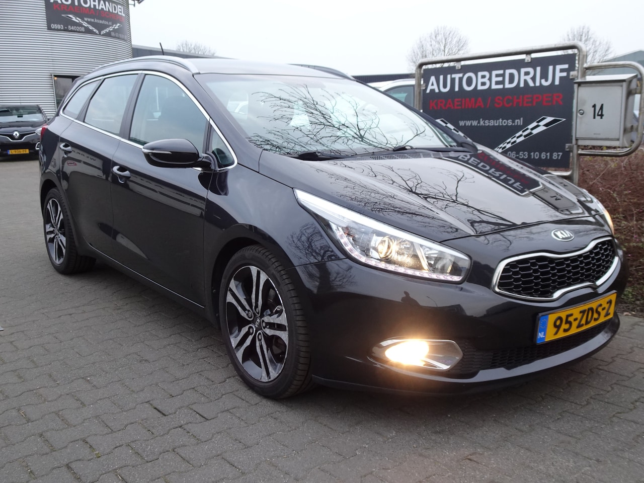 Kia Cee'd Sportswagon - 1.6 GDI Plus Pack 1.6 GDI Plus Pack - AutoWereld.nl