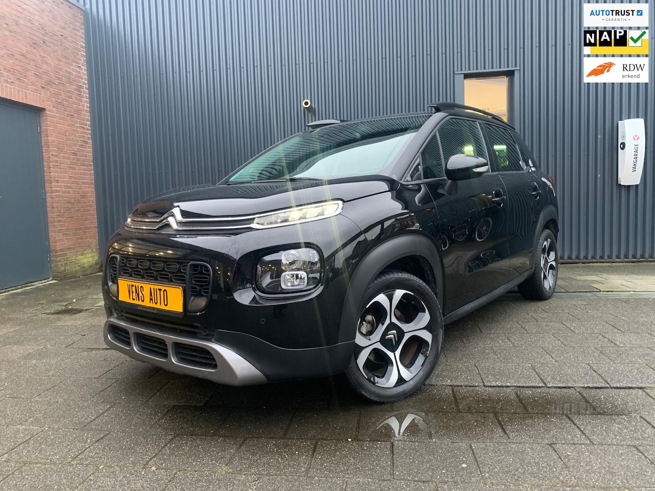 Citroën C3 Aircross - 1.2 PureTech S&S Shine 1.2 PureTech S&S Shine, AUTOMAAT, DISTR VERV! - AutoWereld.nl