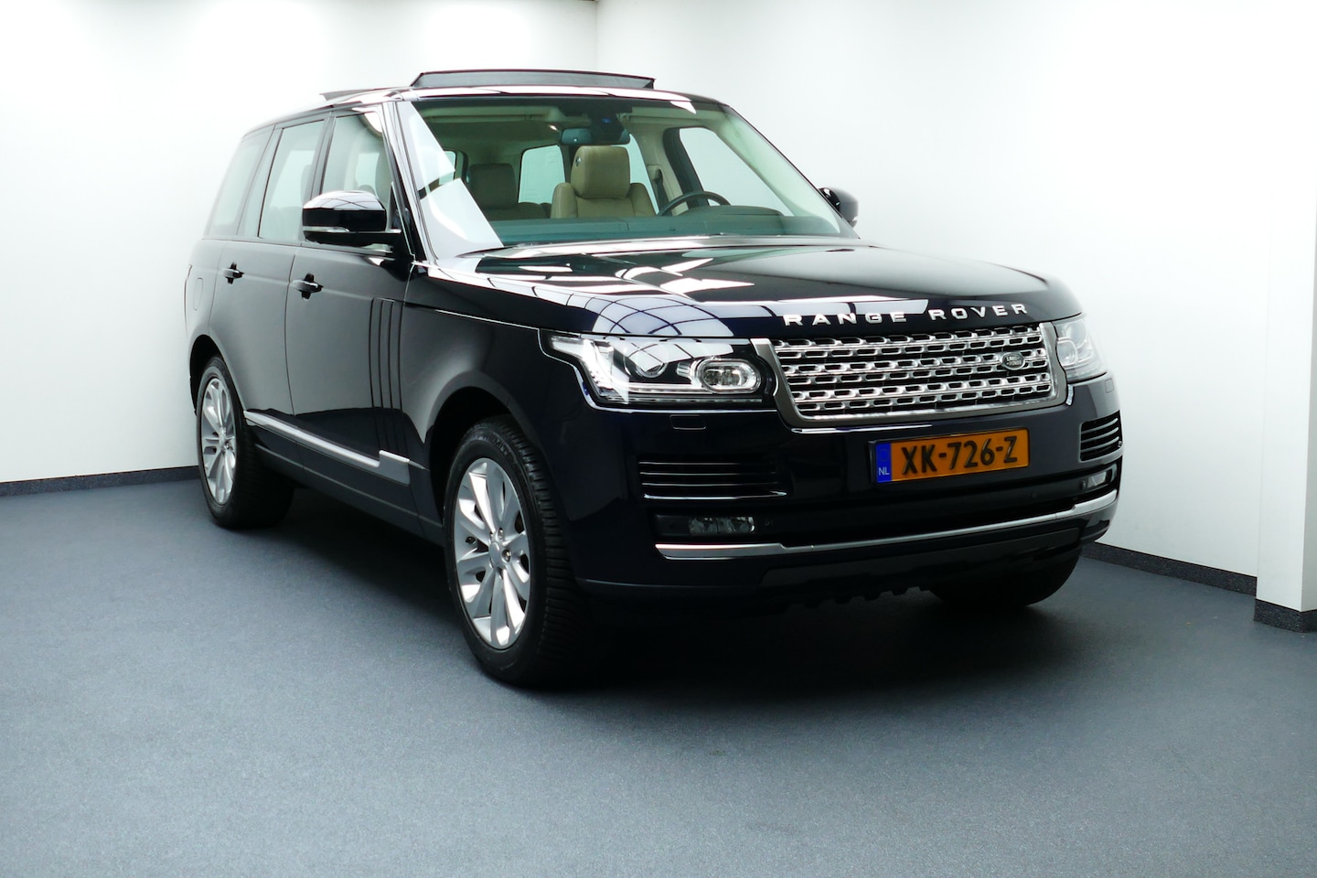 Land Rover Range Rover - 3.0 TDV6 Vogue. Elektrisch glazen panoramadak, Haak 3500kg - AutoWereld.nl