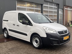 Peugeot Partner - 120 1.6 HDi Airco Cruise controle Trekhaak 1250kg trekgewicht Parkeerhulp achter Navigatie