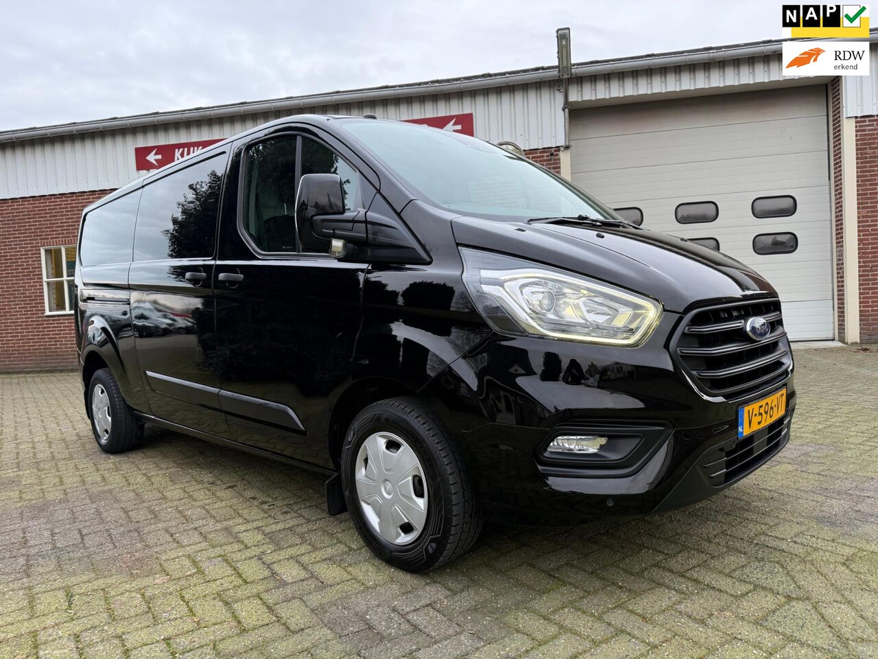 Ford Transit Custom - 300 2.0 TDCI L2 euro 6 airco cruise camera navi Trend - AutoWereld.nl