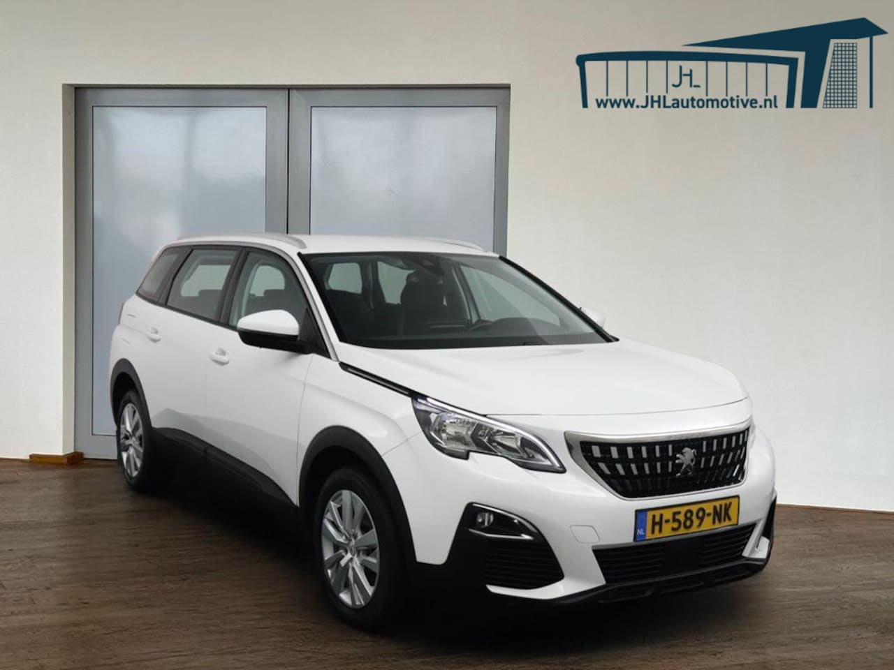 Peugeot 5008 - 1.2 PureTech Executive*NAVI*CAM*CRUISE*CARPLAY*7P - AutoWereld.nl