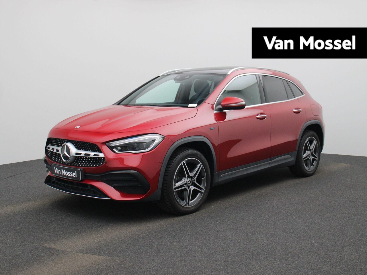 Mercedes-Benz GLA-Klasse - 250 e Business Solution AMG Limited | Automaat | Navigatie | Half leder | Sfeer verlichtin - AutoWereld.nl