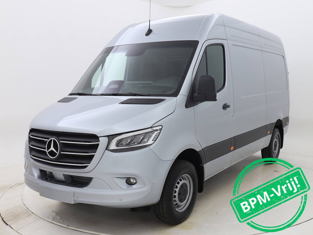 Mercedes-Benz Sprinter - 319CDI 190PK Automaat L2H2 RWD SELECT | BPM Vrij | Distronic | Geveerde Stoel | 3,5t trekh - AutoWereld.nl