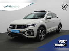 Volkswagen T-Roc - 1.5 TSI 150 pk DSG R-Line | Panoramadak | IQ Light | Navigatie | Achteruitrijcamera | Stoe