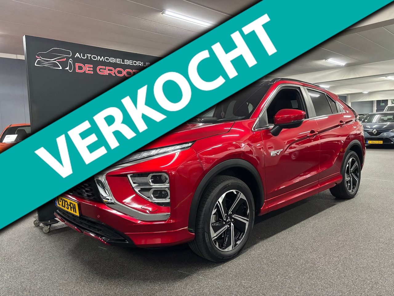 Mitsubishi Eclipse Cross - 2.4 PHEV Instyle / NL-auto, Automaat, Pano, Camera - AutoWereld.nl