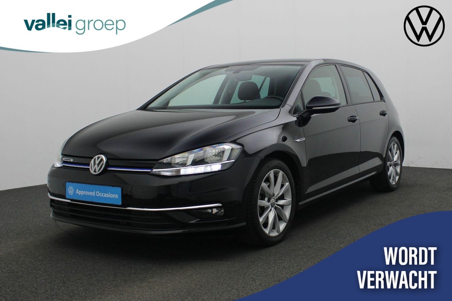 Volkswagen Golf - 1.5 TSI 131 pk Highline | Navigatie | Parkeersensoren voor/achter | Adaptive Cruise | Virt - AutoWereld.nl