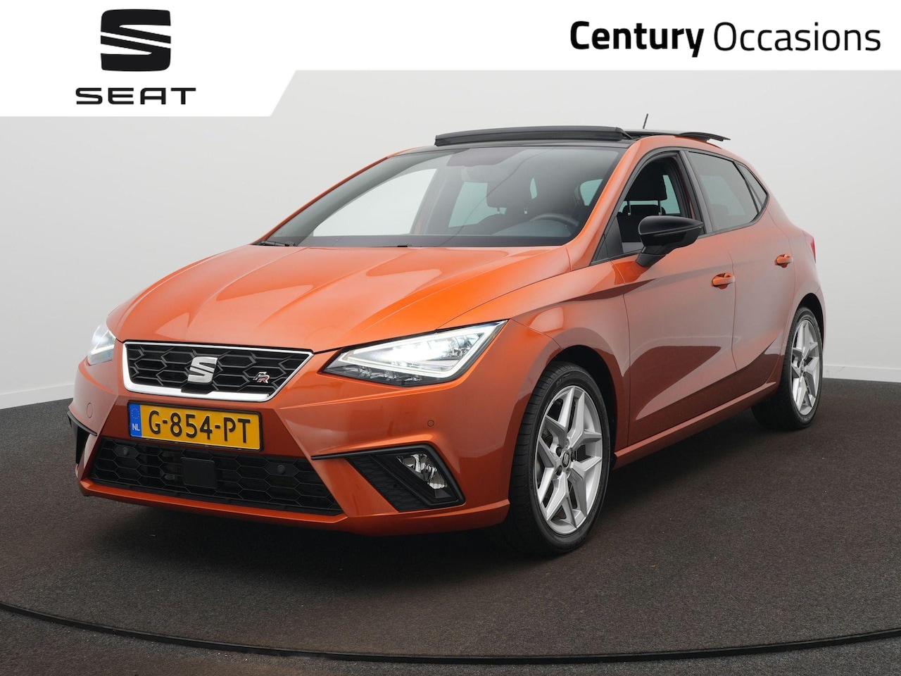 Seat Ibiza - 1.0 TSI FR Business Intense Panoramadak - Navigatie - 17 Inch - Clima - AutoWereld.nl