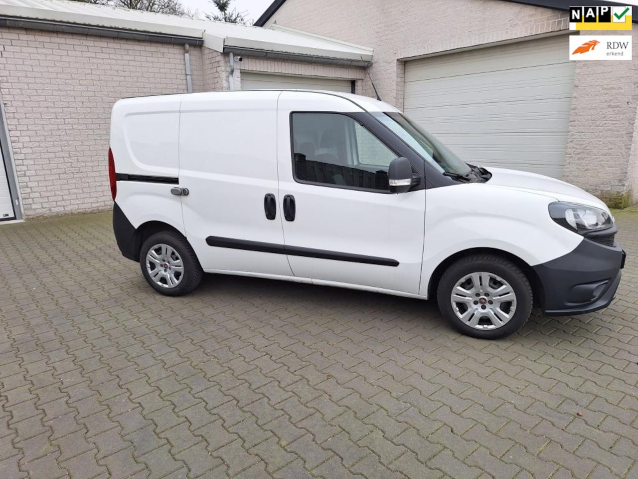 Fiat Doblò Cargo - 1.6 MJ L1H1 ECO JET 1.6 MJ L1H1 ECO JET - AutoWereld.nl