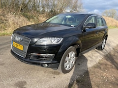 Audi Q7 - 3.0 TDI quattro Pro Line 5+2