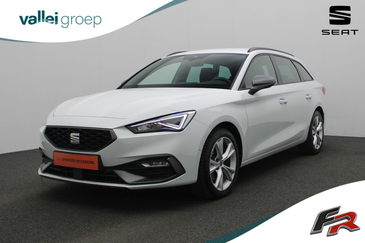 Seat Leon Sportstourer - 1.0 eTSI 110 pk DSG FR Business Intense | Achteruitrijcamera | Navigatie | Adaptive Cruise - AutoWereld.nl