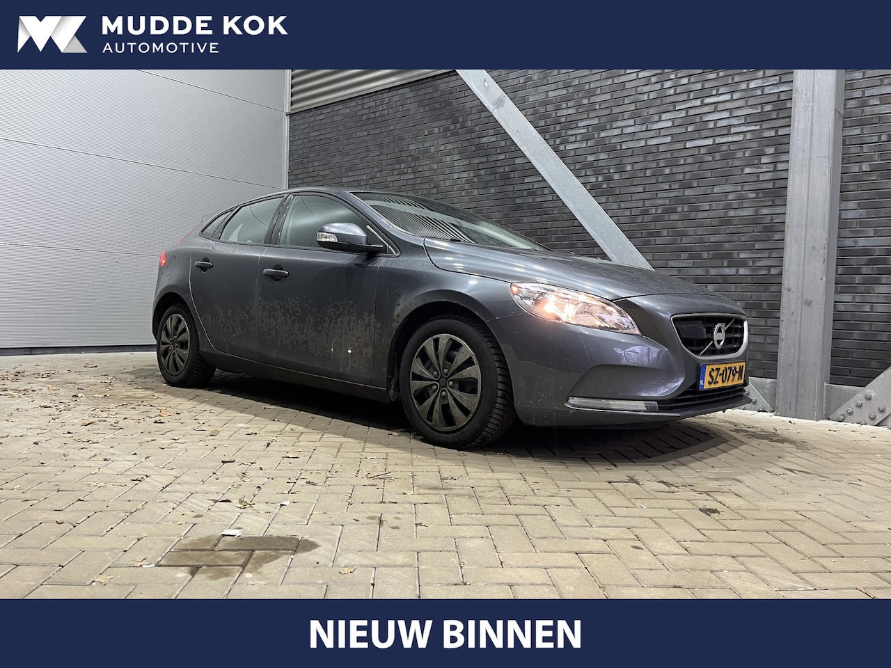 Volvo V40 - T4 | Automaat | Camera | PDC Achter | Navigatie | Cruise Control - AutoWereld.nl