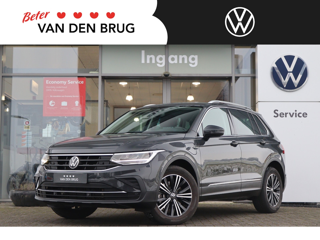 Volkswagen Tiguan - 1.4 TSI 245 pk DSG eHybrid Life | Navigatie | PDC | LED | Climatronic | Voorstoelen met Ma - AutoWereld.nl