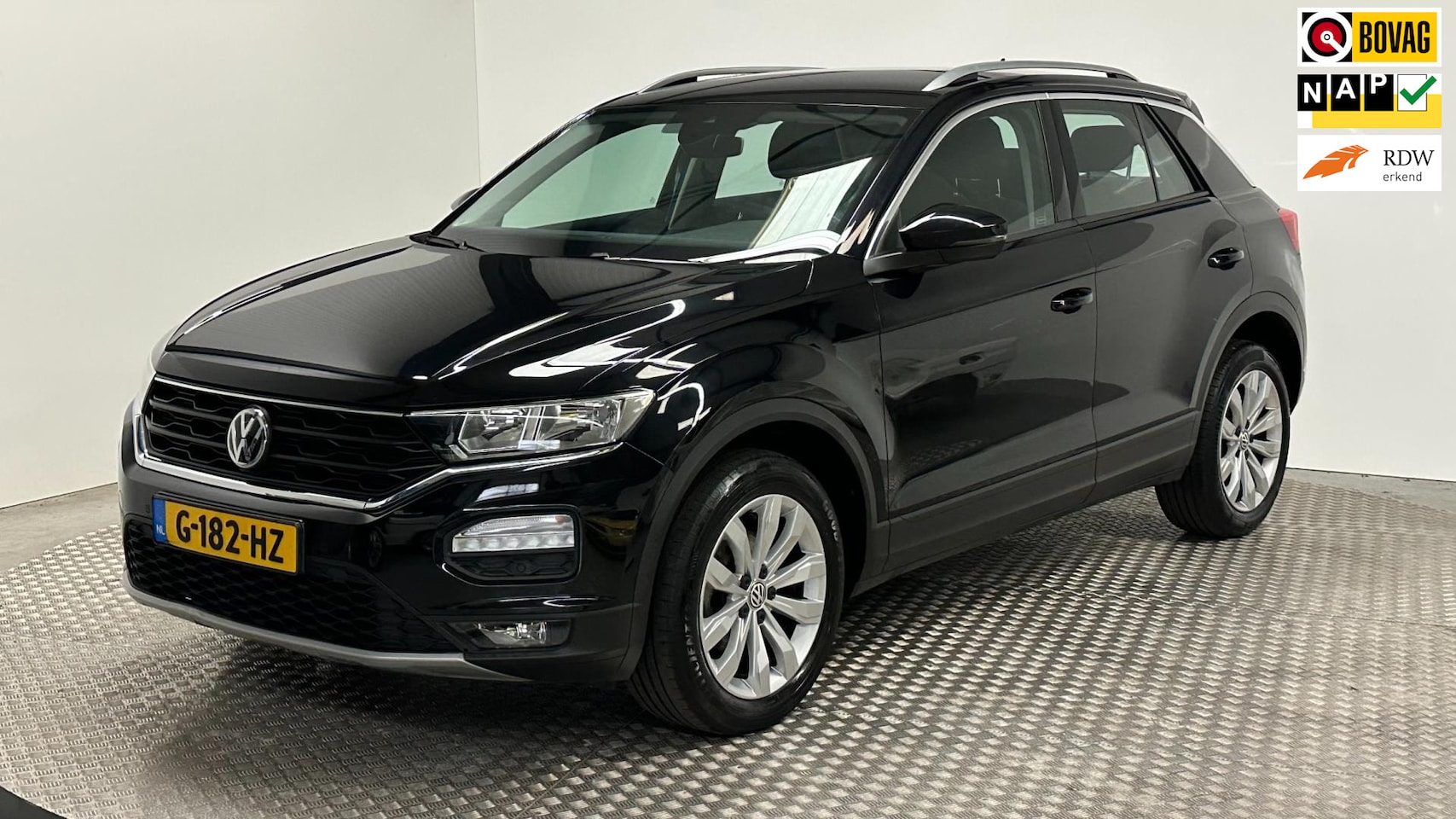 Volkswagen T-Roc - 1.5 TSI Style Business benzine automaat parkeersensoren cruisecontrol camera - AutoWereld.nl