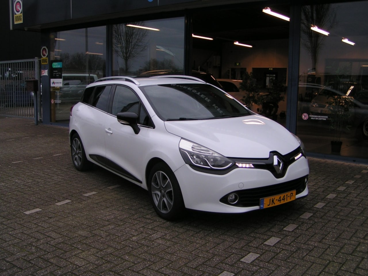 Renault Clio Estate - 0.9 TCe Night&Day - AutoWereld.nl