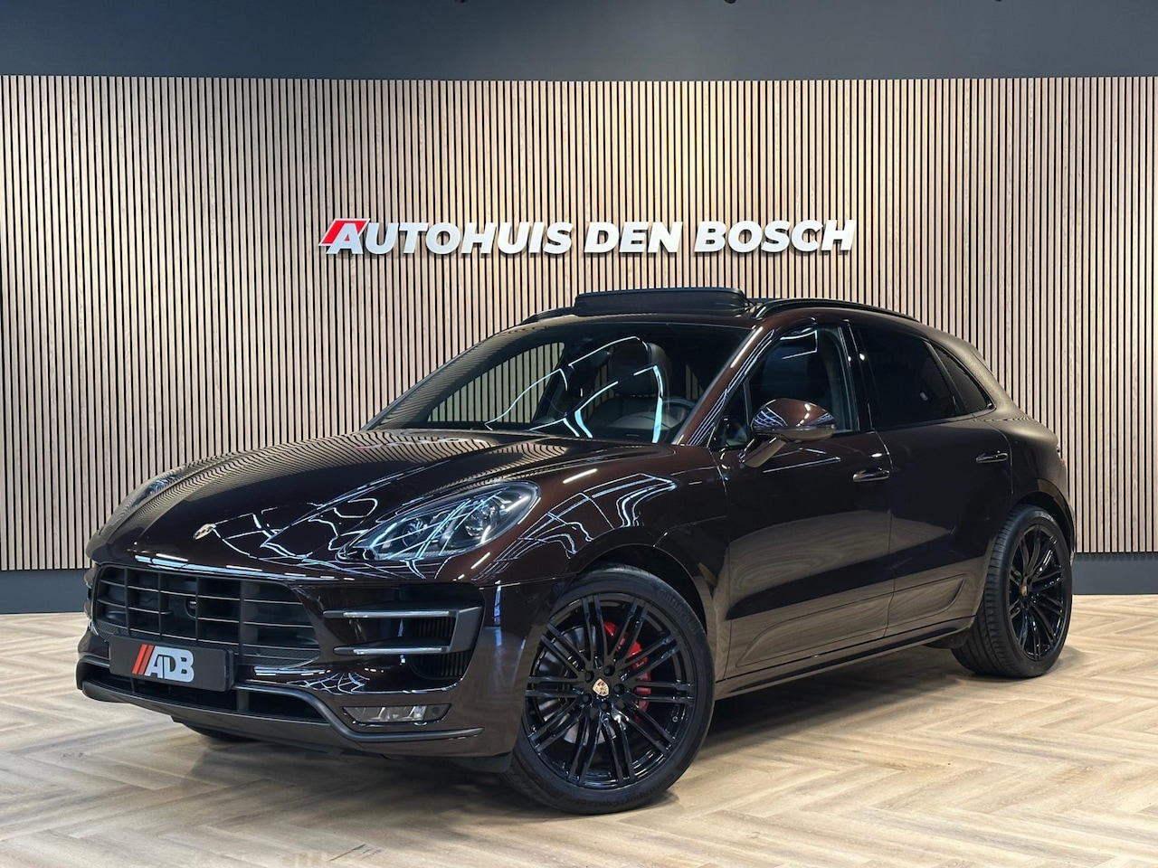 Porsche Macan - 3.6 Turbo 450PK - Burmester - Pano - Lucht - AutoWereld.nl