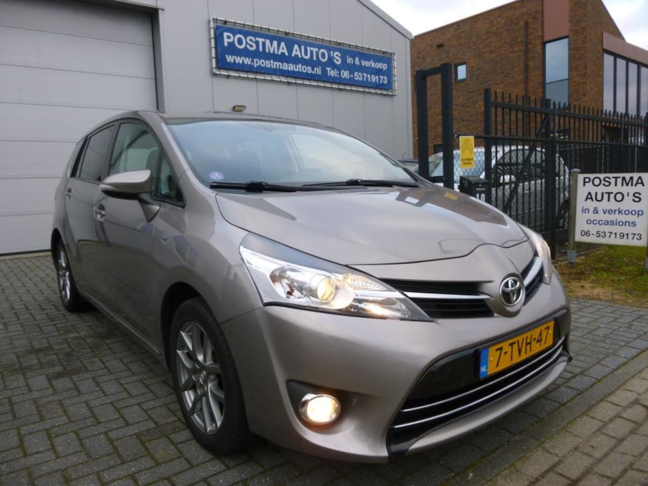 Toyota Verso - 1.8 VVT-i Business 1.8 VVT-i Business, luxe uitvoering, boekjes aanwezig. - AutoWereld.nl