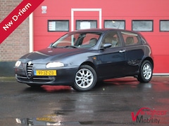 Alfa Romeo 147 - 1.6 TS | Leder | Cruise | Clima | Nw D-riem | Nw APK