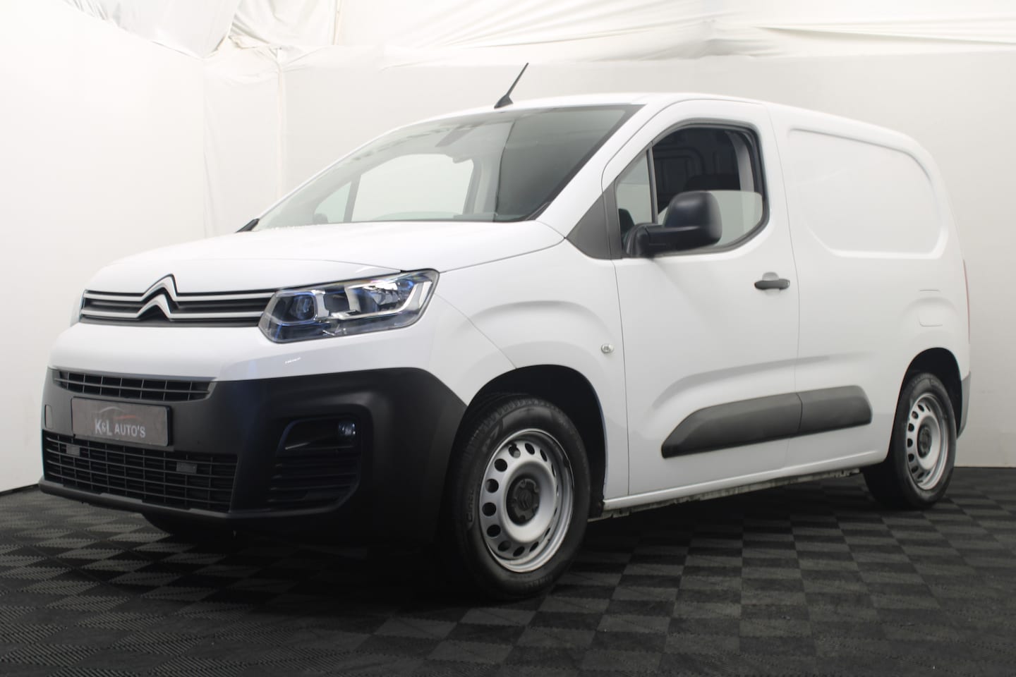 Citroën Berlingo - 1.2 Puretech 130 S&S AT Club - AutoWereld.nl