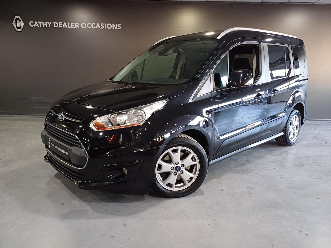 Ford Tourneo Connect Compact - 1.0 Titanium Climate Cruise Bluetooth LM-Velgen - AutoWereld.nl