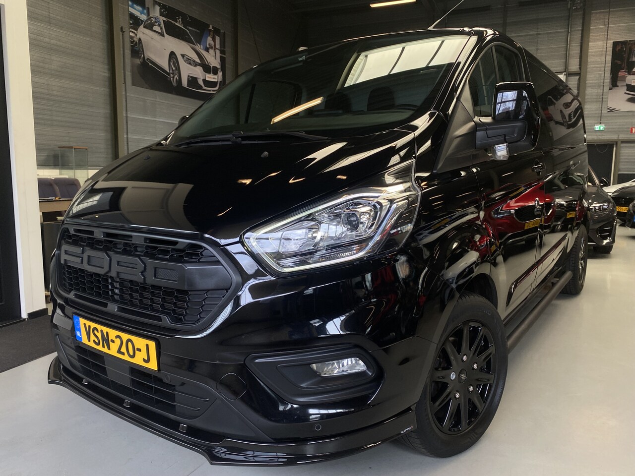 Ford Transit Custom - 300 2.0 TDCI L2H2 Limited Cruise, Camera, Navi, Stoelverwarming, 170 PK, BPM VRIJ - AutoWereld.nl