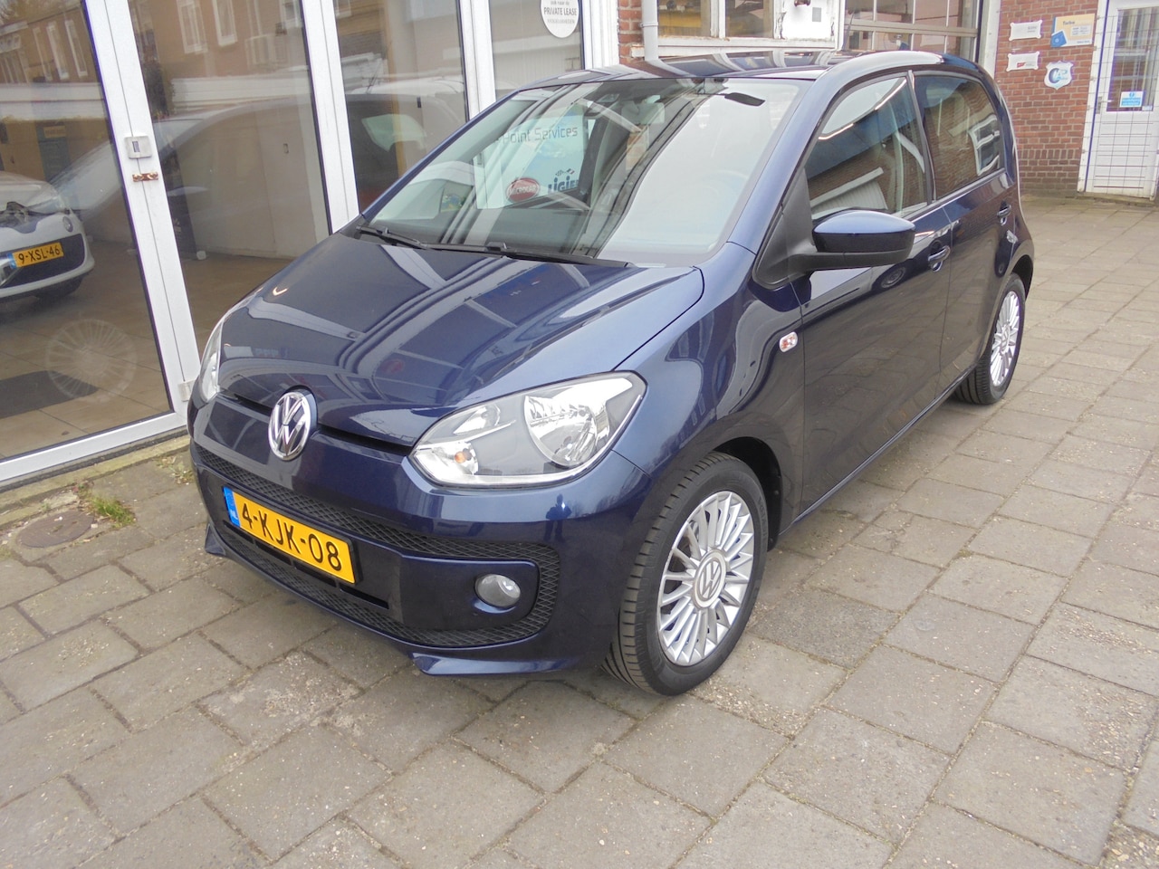 Volkswagen Up! - 1.0 high up! BlueMotion Airco, Navigatie, Audiosysteem - AutoWereld.nl