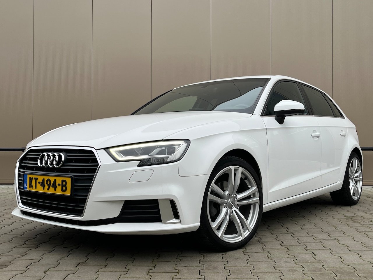 Audi A3 Sportback - 1.0 TFSI Sport Lease Edition Audi A3 1.0 TFSI S-tronic Sport | Leer | LED | 18” S-line - AutoWereld.nl