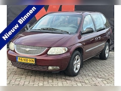 Chrysler Voyager - 2.4i SE | Nieuw Binnen | Invalidewagen | Airco | Cruise