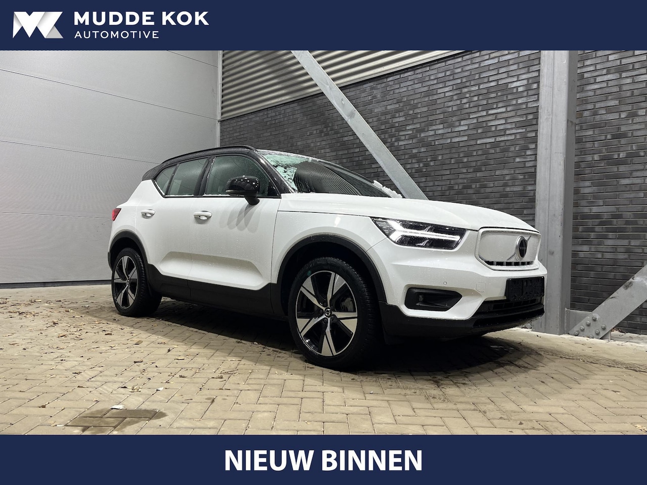 Volvo XC40 - Recharge P8 AWD R-Design | ACC | BLIS | Stoel+Stuurverwarming | Camera | Keyless - AutoWereld.nl