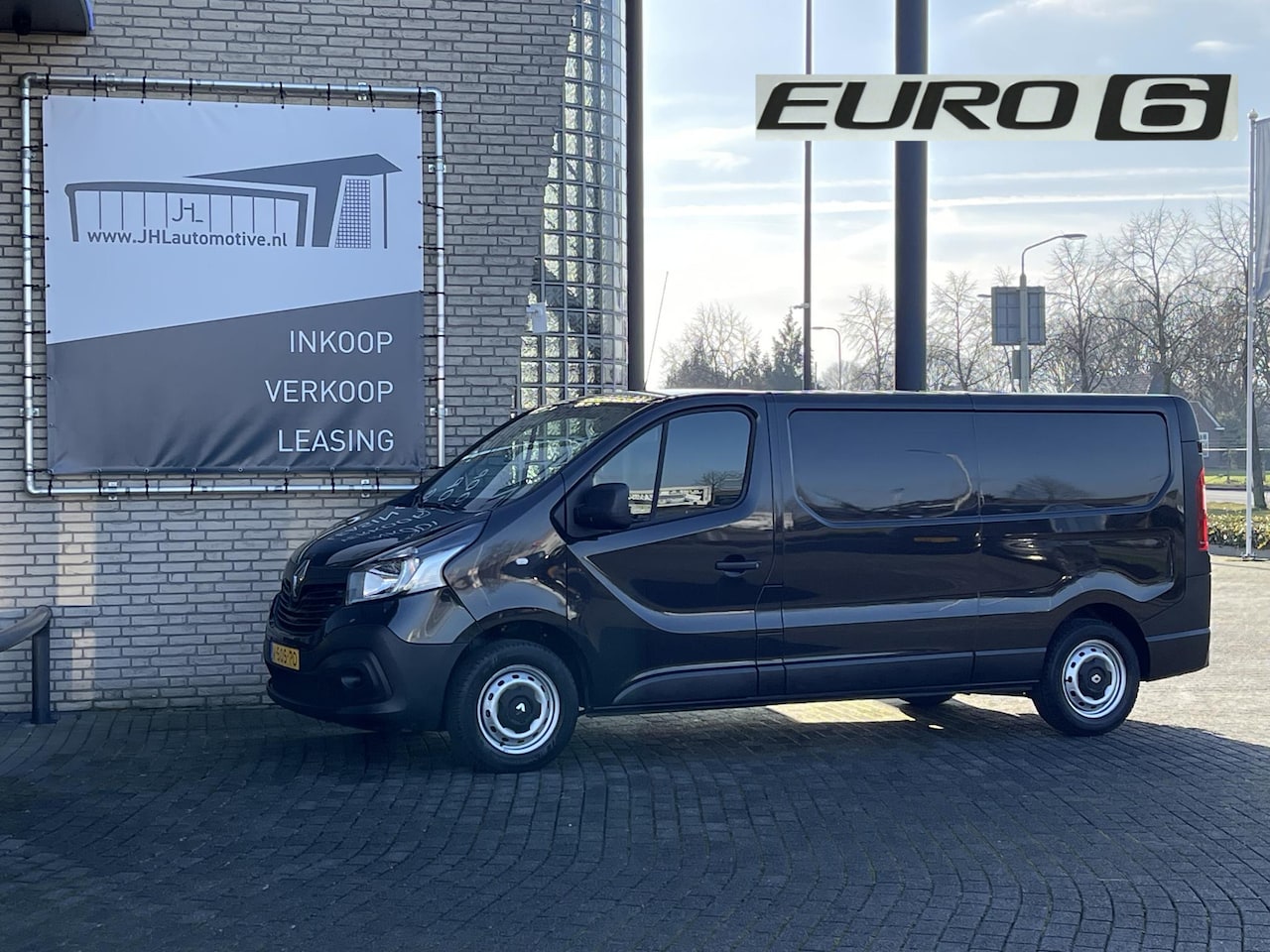 Renault Trafic - 1.6 dCi T29 L2H1 Comfort*NAVI*HAAK*TEL*CRUISE*3PER - AutoWereld.nl