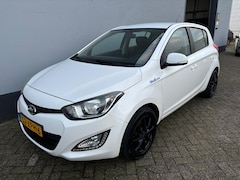 Hyundai i20 - 1.2i i-Motion - Airco - LMV