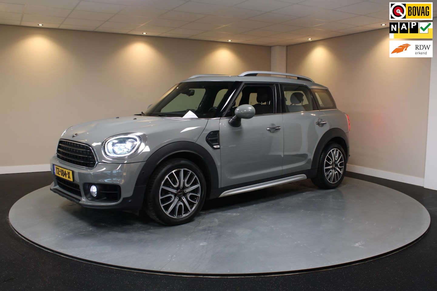 MINI Countryman - Mini 1.5 Cooper Pepper *Automaat* Nardo Grey! NAP - AutoWereld.nl