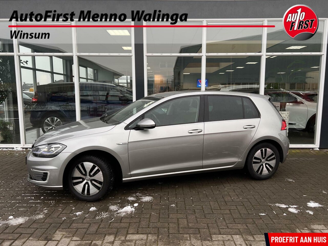 Volkswagen e-Golf - E-DITION | Achteruitrijcamera | Navi | Airco | Adaptive Cruise Control | PDC | LED | - AutoWereld.nl