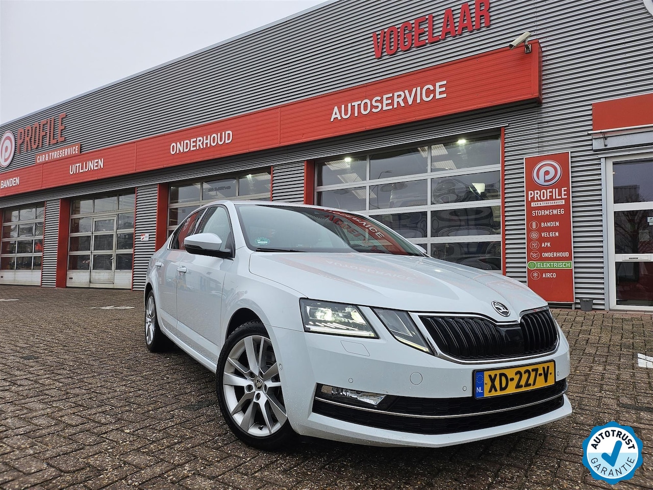 Skoda Octavia - 1.5 TSI Greentech Style Business 1.5 TSI Greentech Style Business - AutoWereld.nl