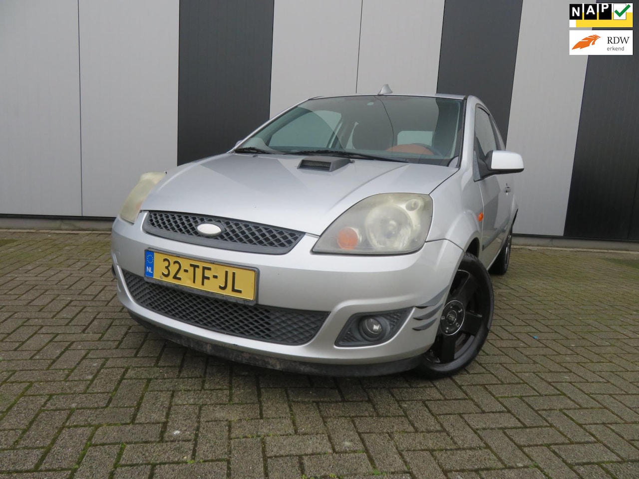 Ford Fiesta - 1.3-8V Futura 1.3-8V Futura - AutoWereld.nl