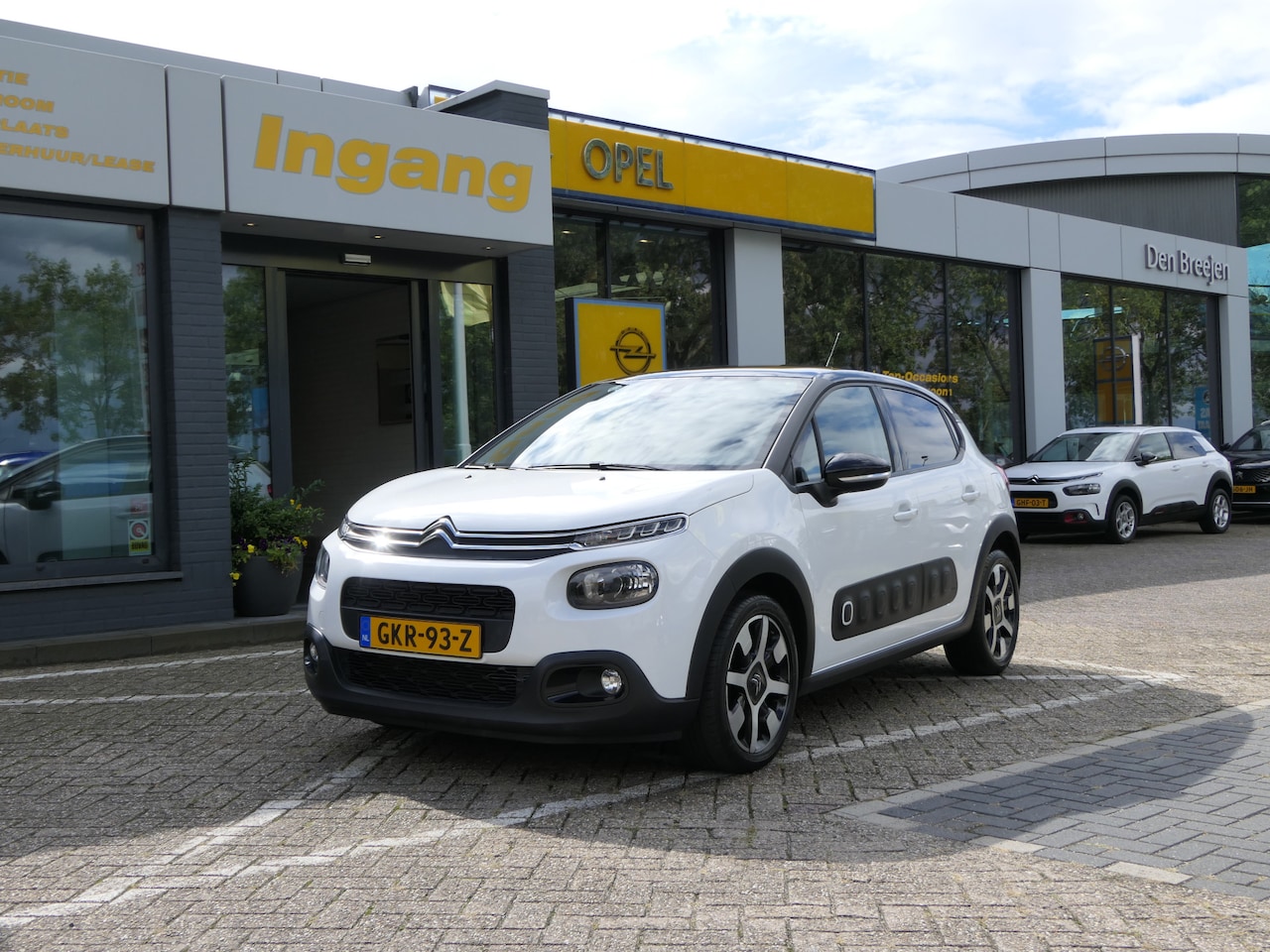 Citroën C3 - 1.2 Turbo PureTech S&S Shine Automaat | Panoramadak | Stoelverwarming - AutoWereld.nl