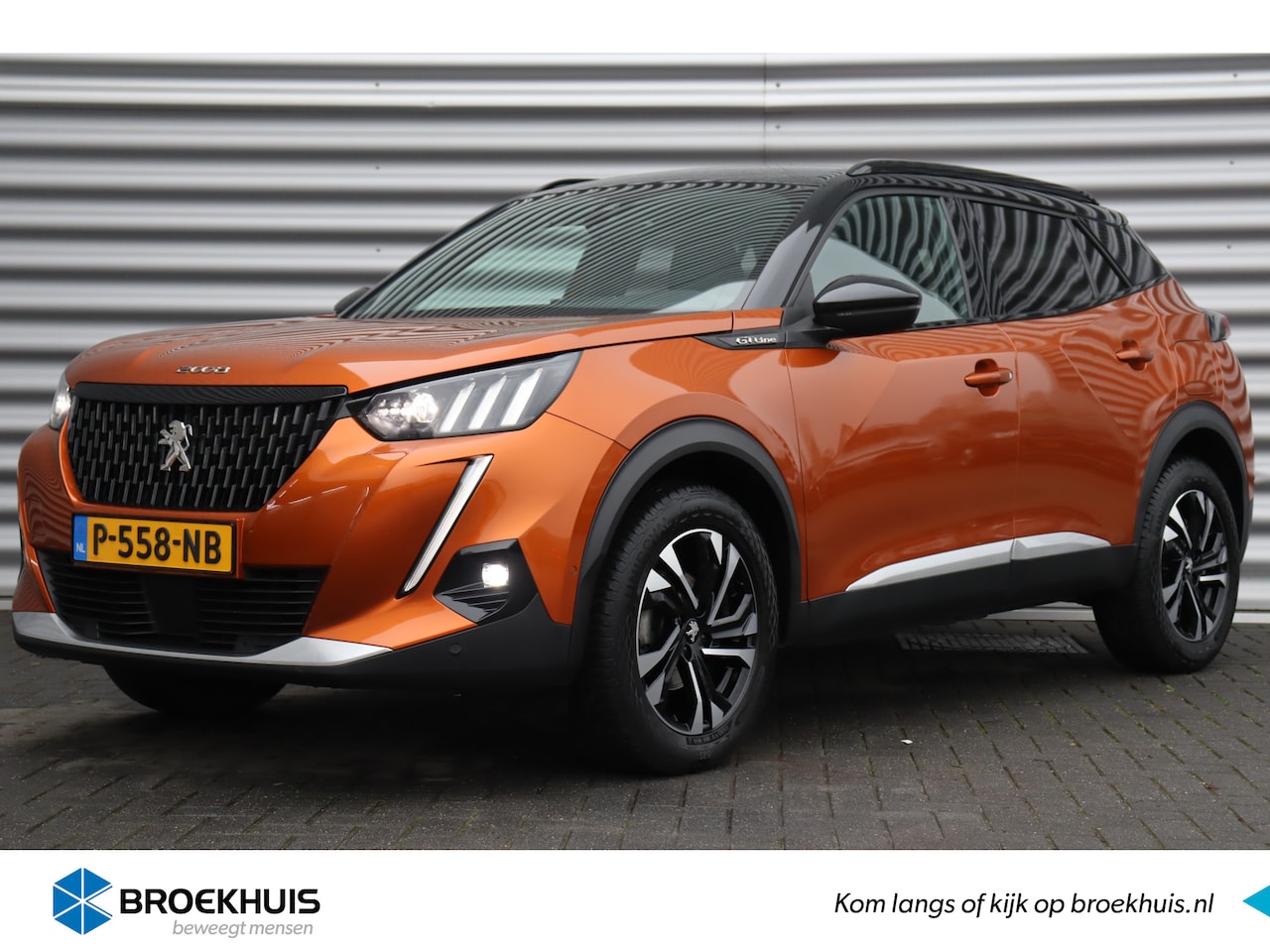 Peugeot 2008 - 1.2 PURETECH 130PK GT-LINE / NAVI / LEDER / CLIMA / PDC / 17" LMV / CAMERA / WINTERPAKKET - AutoWereld.nl