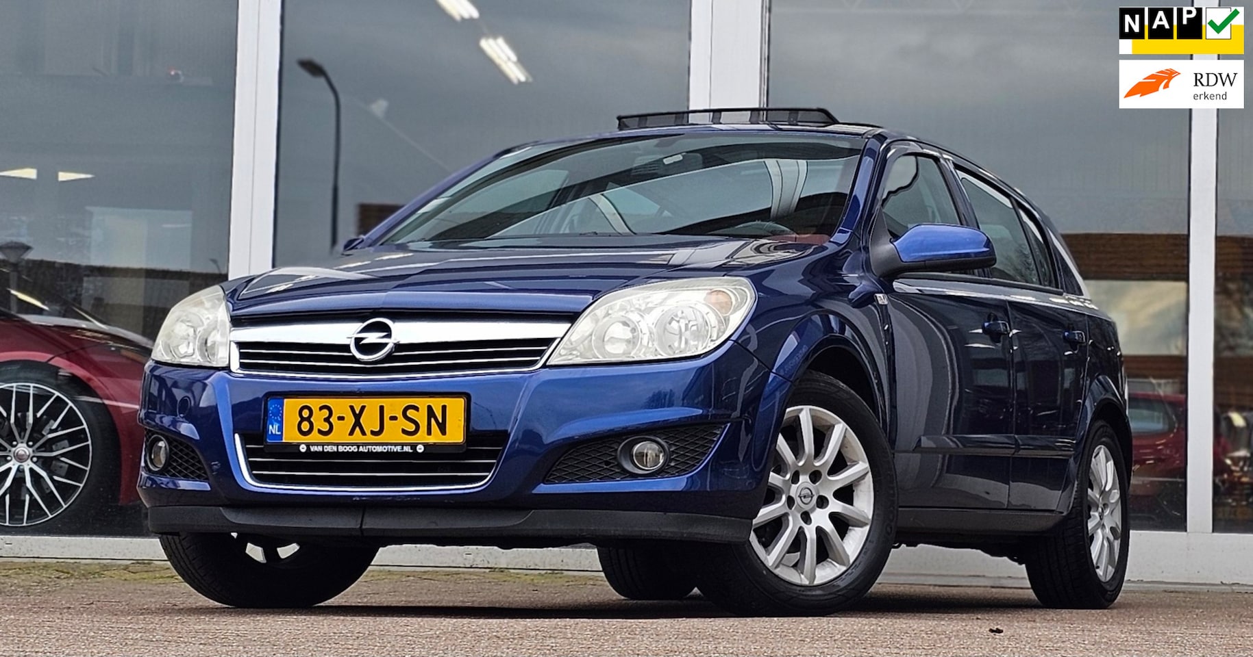 Opel Astra - 1.6 iTemptation Schuif/Opendak-Clima-Trekhaak-Mooi! - AutoWereld.nl