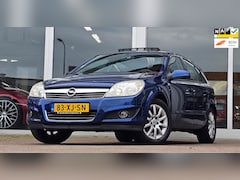 Opel Astra - 1.6 iTemptation Schuif/Opendak-Clima-Trekhaak-Mooi