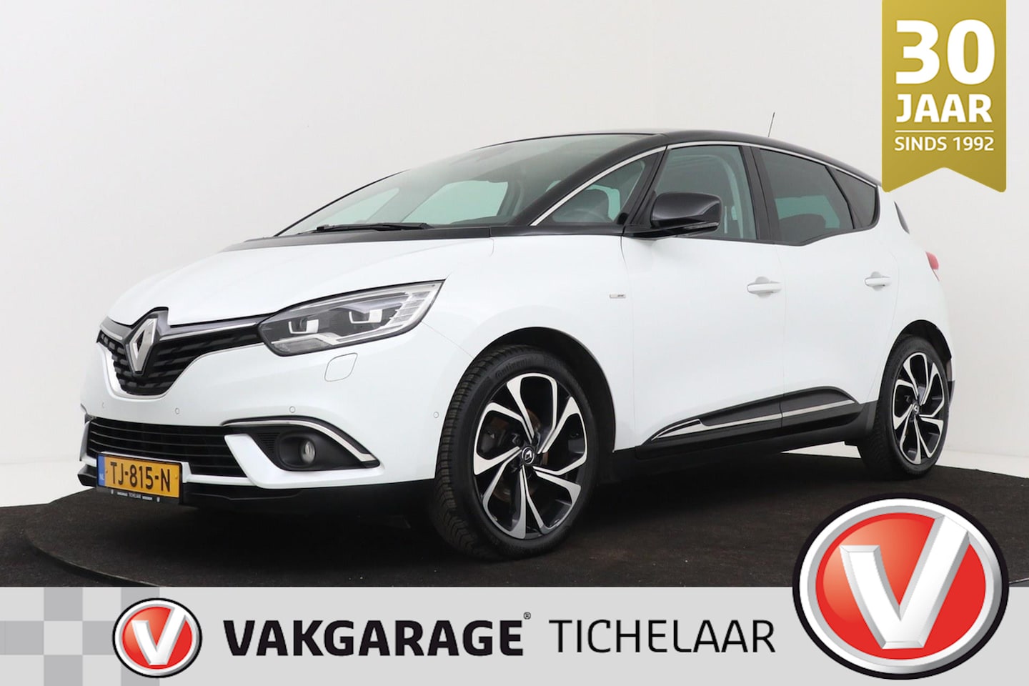 Renault Scénic - 1.2 TCe Bose | Trekhaak | Panoramadak | Leer | Head-Up | Camera | Elek. Stoelverstelling | - AutoWereld.nl