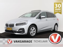 BMW 2-serie Gran Tourer - 218i 7p. High Executive Edition | Panoramadak | Org NL | Dealer Ond. | Stoelverwarming | L