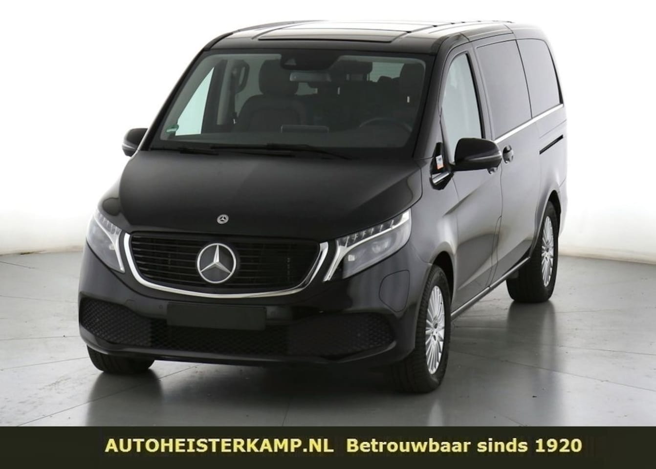 Mercedes-Benz EQV - 300 L2 90kWh Avantgarde 51.909 incl BTW 7-zitter Leer EL. Schuifdeuren LED Navi Camera - AutoWereld.nl