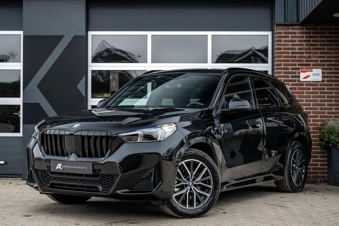 BMW X1 - 30e xDrive M Sport | Shadow | Driving Ass. Prof. | HIFI | ACC | Camera | 18 Inch | - AutoWereld.nl