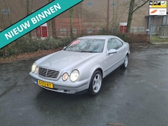 Mercedes-Benz CLK-klasse Coupé - 320 Sport LEUKE AUTO RIJDT EN SCHAKELT GOED