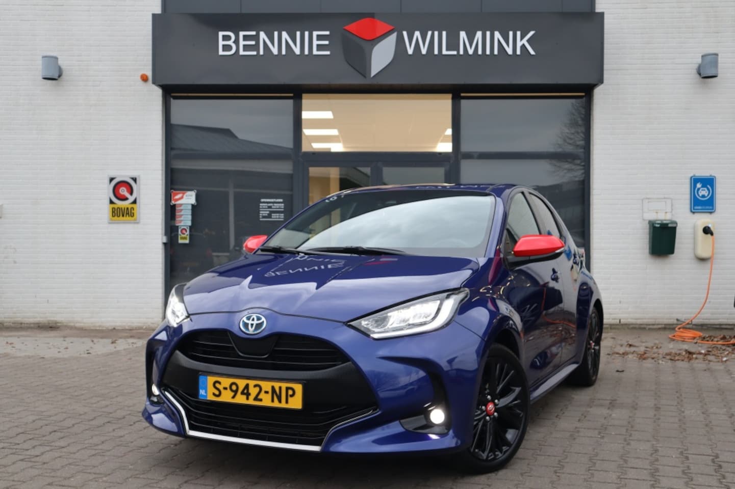 Toyota Yaris - 1.5 Hybrid Tokyo Sport Head-up/Stuur/Stoelverwarming - AutoWereld.nl