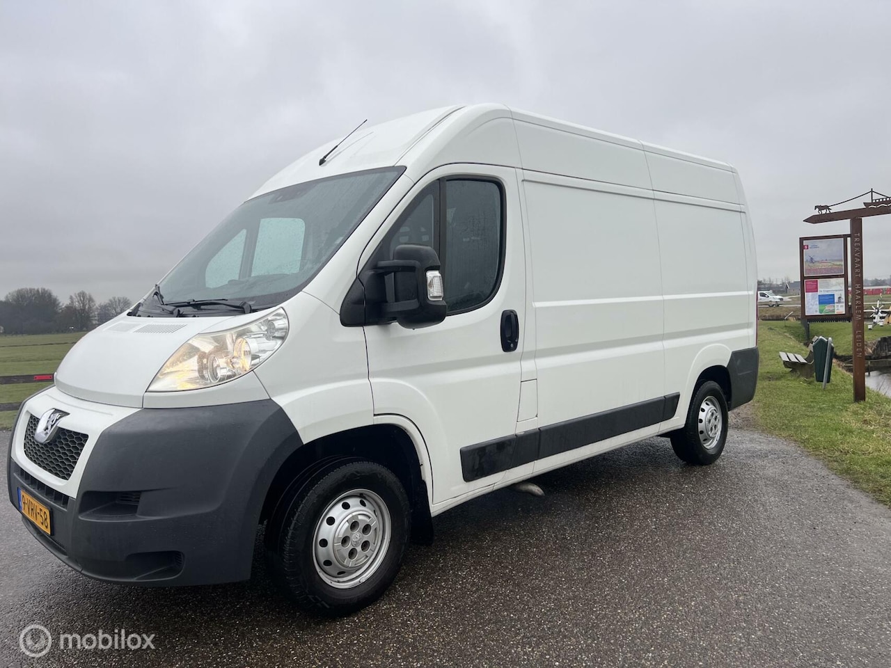 Peugeot Boxer - Bestel 330 2.2 HDI L1H1 DC Profit+ - AutoWereld.nl