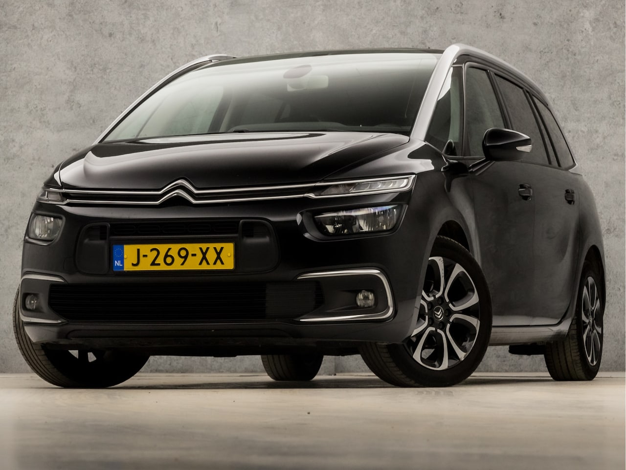 Citroën Grand C4 SpaceTourer - 1.2 PureTech Sport 7 Persoons Automaat (APPLE CARPLAY, NAVIGATIE, CAMERA, GETINT GLAS, MAS - AutoWereld.nl